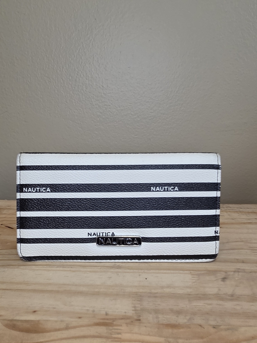 Nautica Women's Black & White Striped Wallet